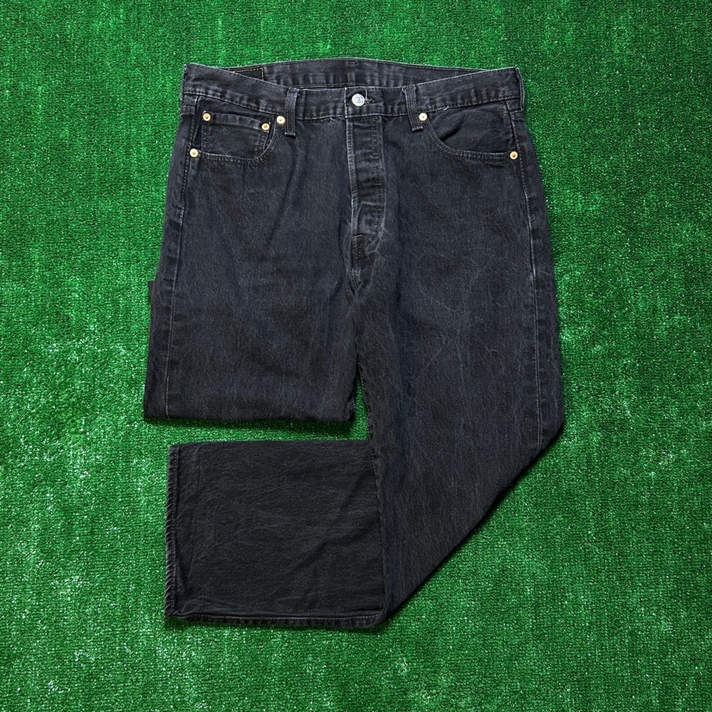 Levi 501 Original Fit Button Fly Jeans Faded Black 36x30 - Picture 13 of 13